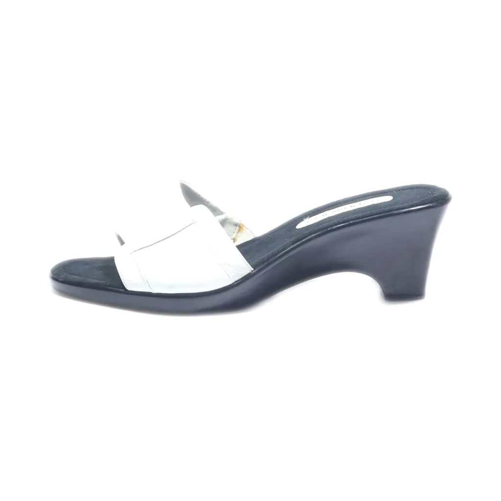 Bandolino Mid-Heel Sandals Leather White Colour For Women