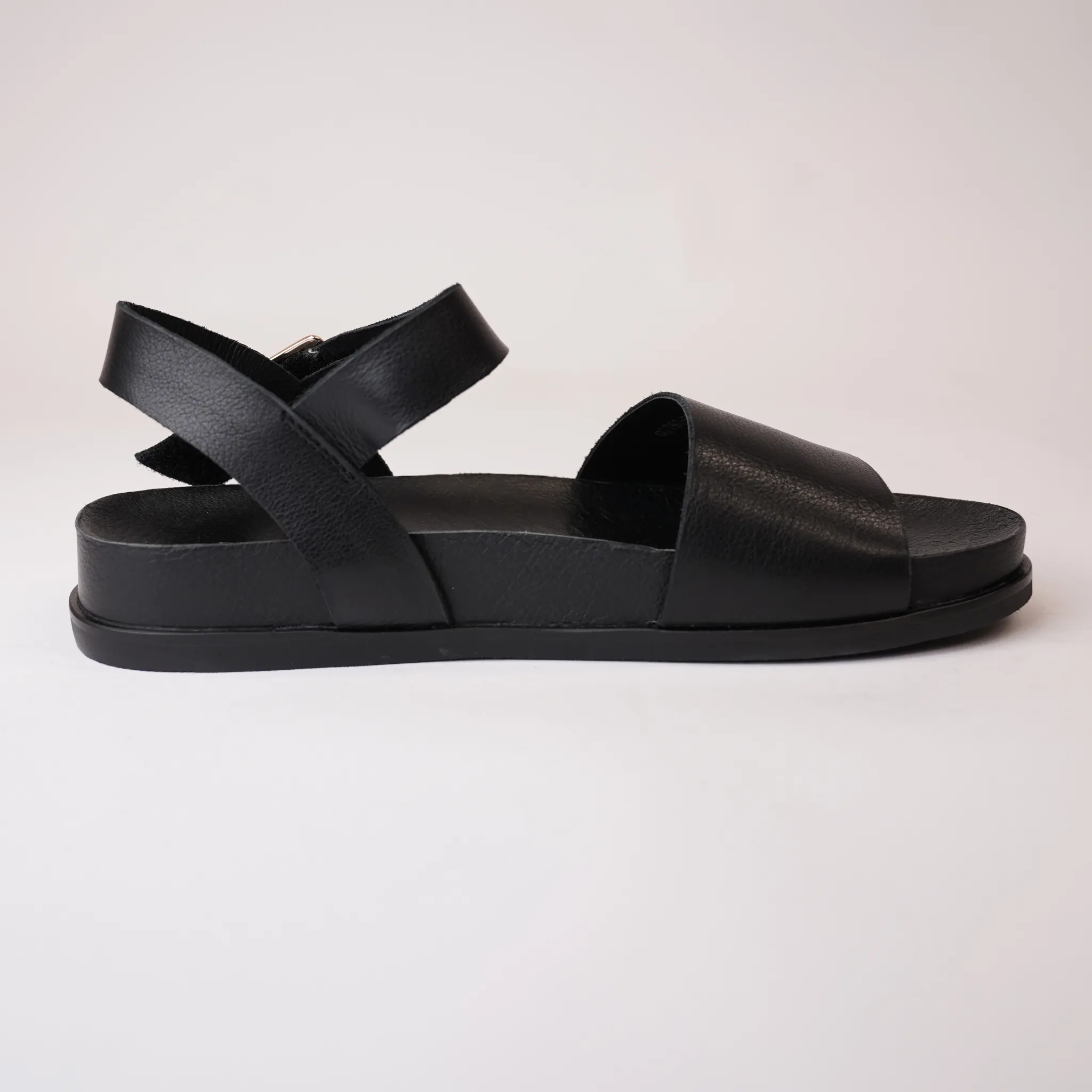 Qitso Black Leather Sandals