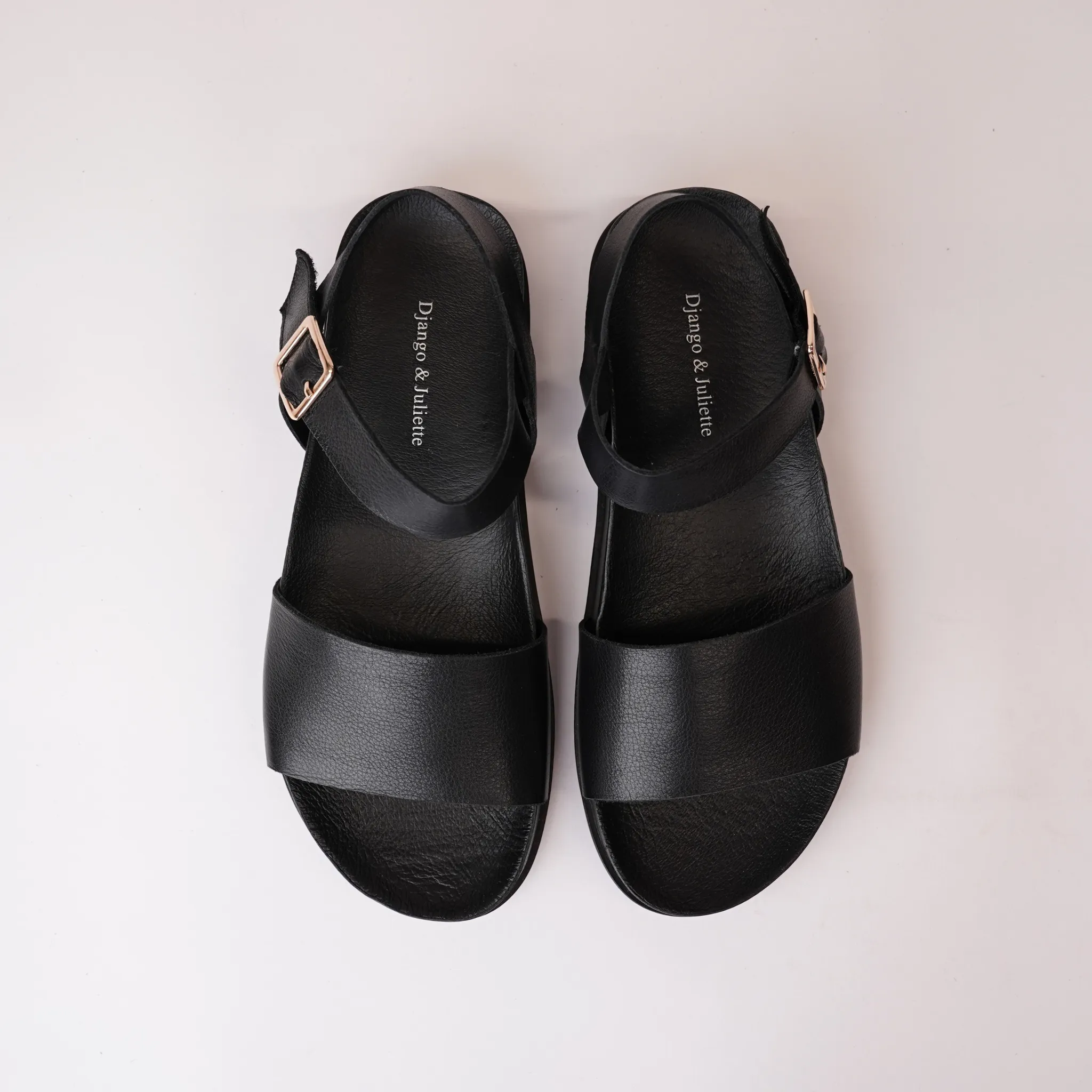 Qitso Black Leather Sandals