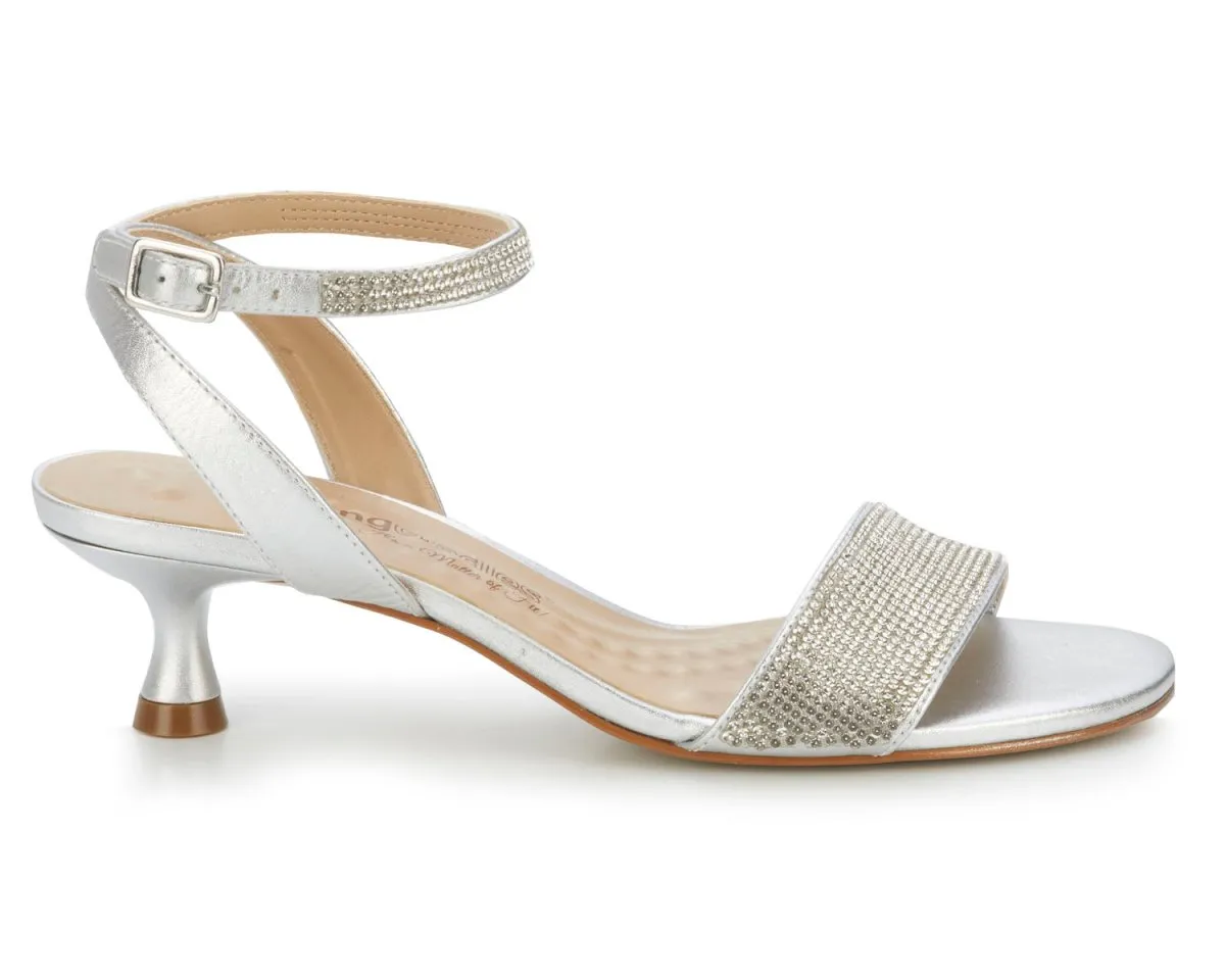 Ros Hommerson Leslie Women's Ankle Straps Sandals In White