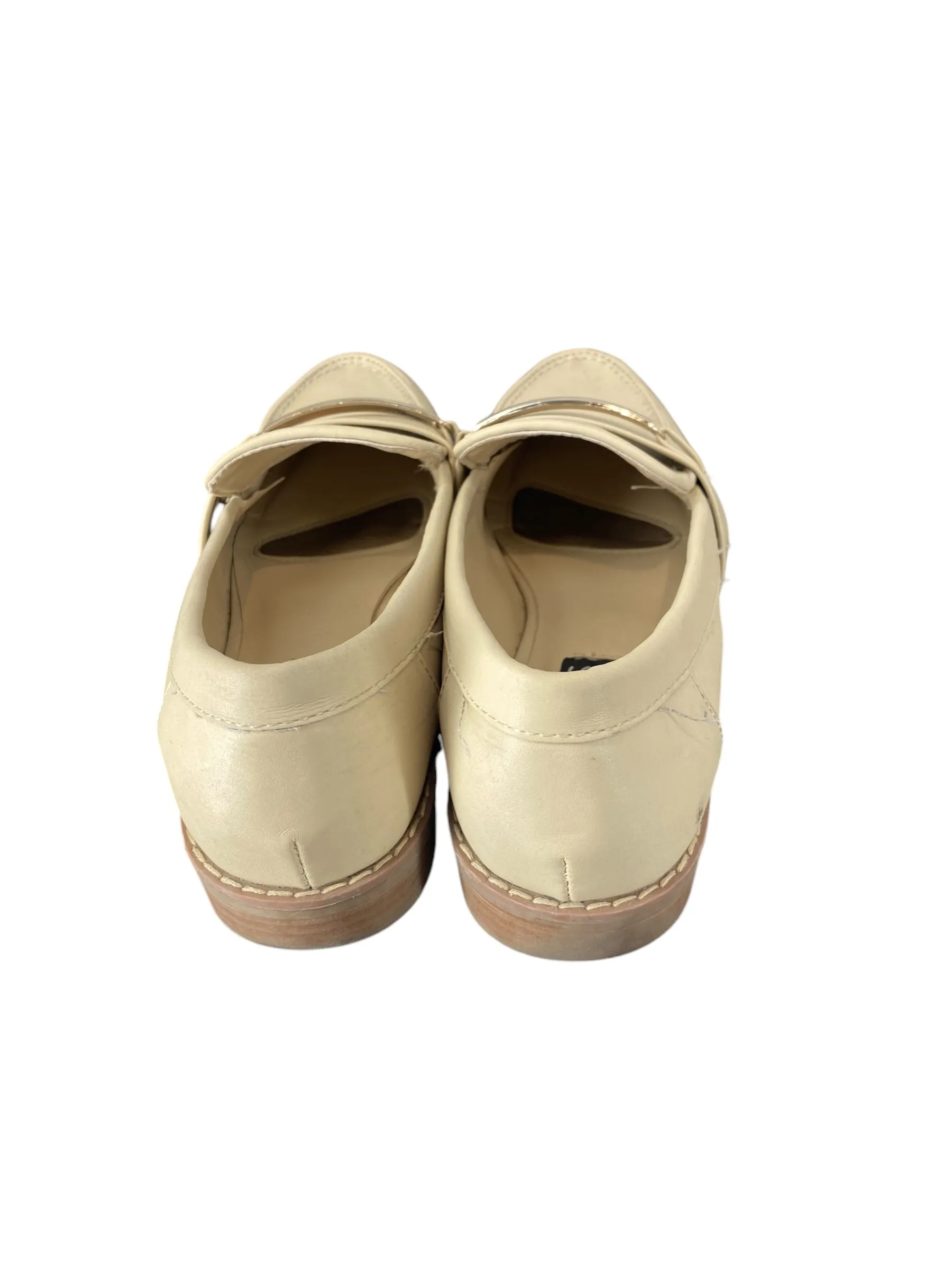 Shoes Flats By Jones New York In Tan, Size: 8