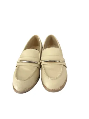 Shoes Flats By Jones New York In Tan, Size: 8