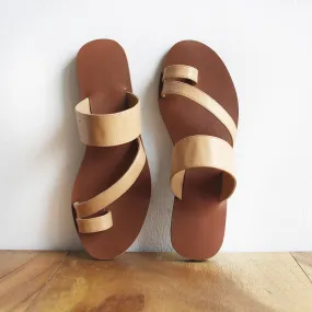 Toe strap sandals